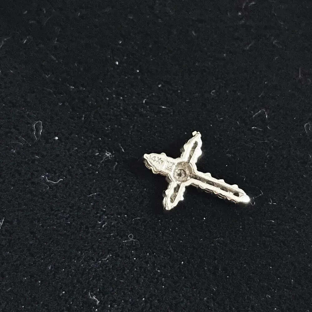 14k White Gold Diamond Cross Necklace. Vibrant Sparkling Diamonds. Communion - Picture 2 of 5